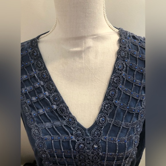 World unity denim colored tunic - Picture 4 of 5